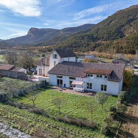 Holiday home L'eco-logis Du Clos Des Tilleuls Die